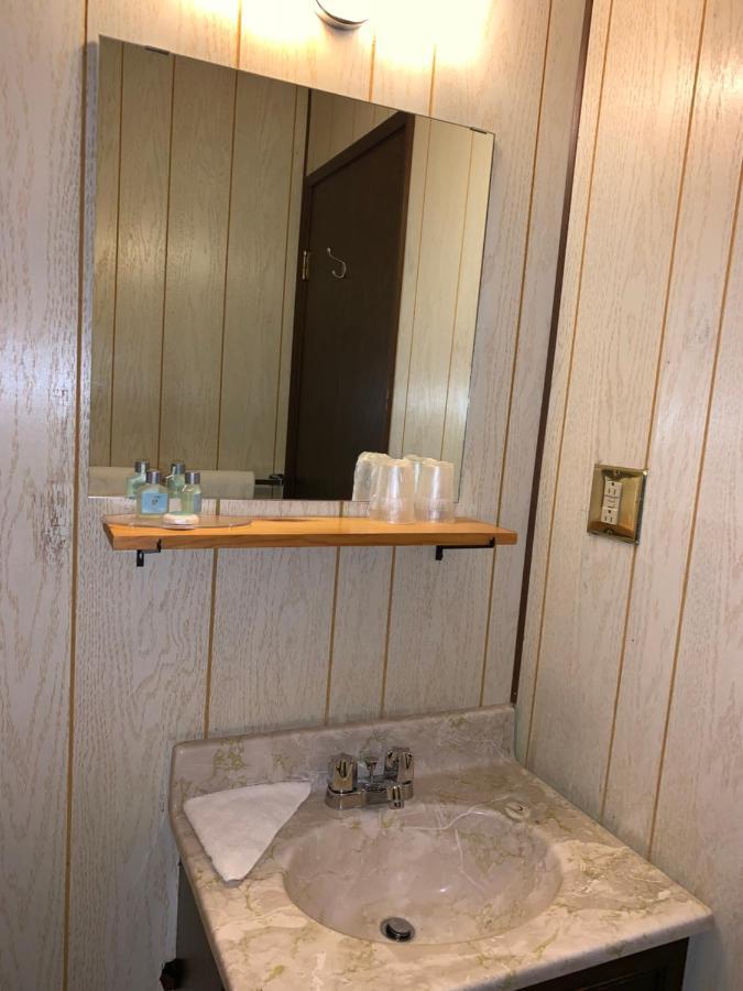 Green View Motel And Rv Park Greenwood Exterior photo
